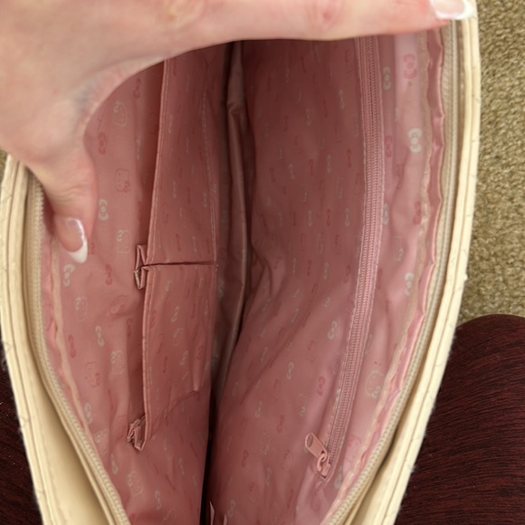 Hello Kitty Tote Bag - Picture 7 of 14